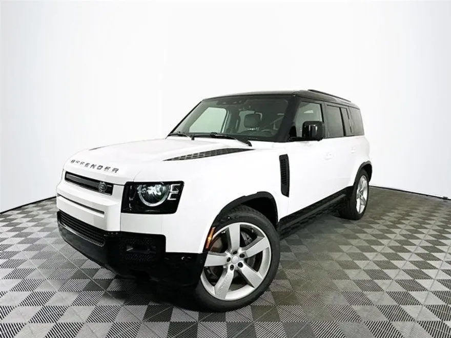 2025 Land Rover Defender 110 X SE photo 1