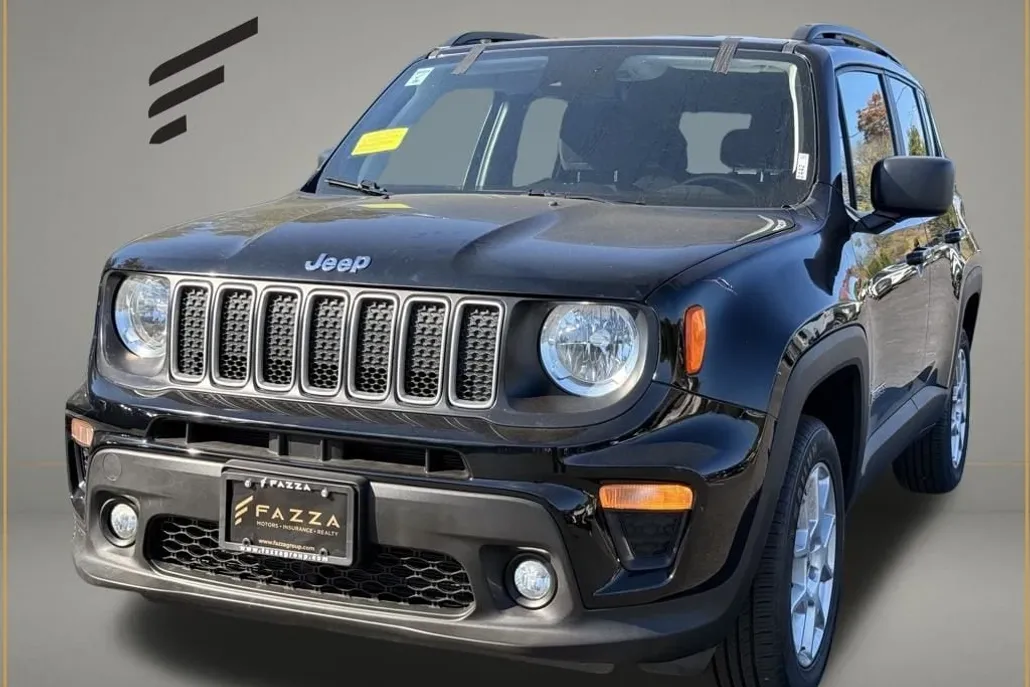 2022 Jeep Renegade Latitude photo 1