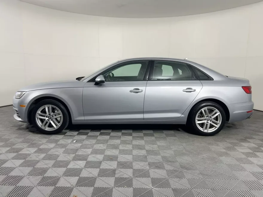2017 Audi A4 Quattro Premium photo 1