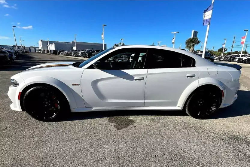 2023 Dodge Charger R/T Scat Pack Widebody photo 1