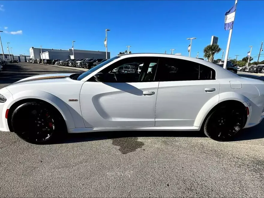 2023 Dodge Charger R/T Scat Pack Widebody photo 1