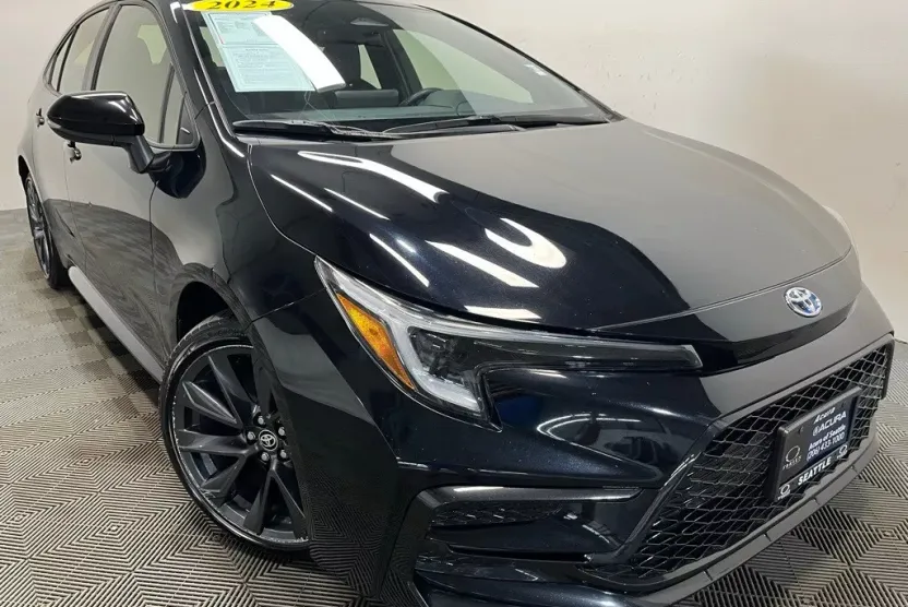 2024 Toyota Corolla Hybrid SE photo 1