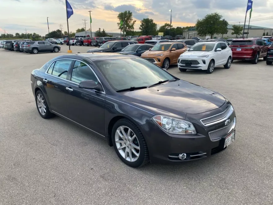 2012 Chevrolet Malibu photo 1