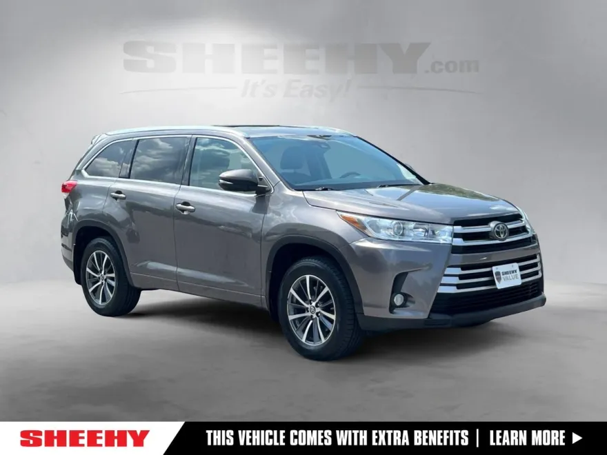 2017 Toyota Highlander XLE photo 1