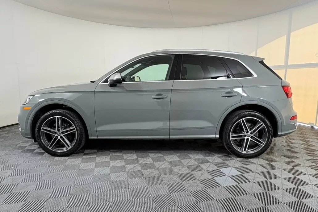 2020 Audi SQ5 Premium Plus photo 1