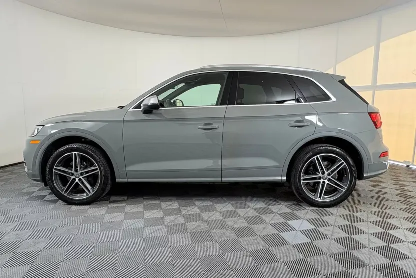 2020 Audi SQ5 Premium Plus photo 1