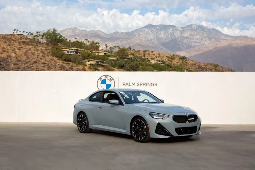 2025 Bmw 230i photo 1