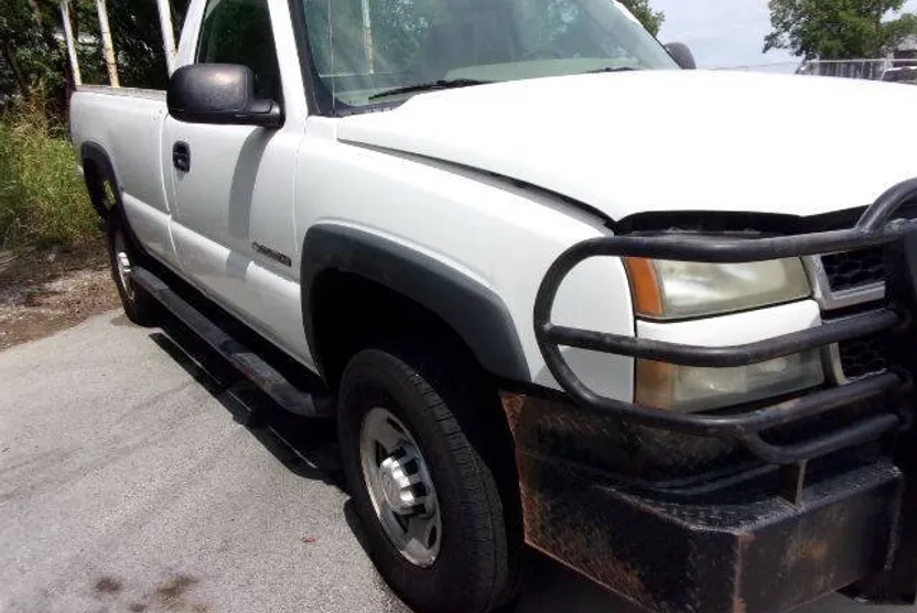 2007 Chevrolet Silverado 2500HD Work Truck photo 1