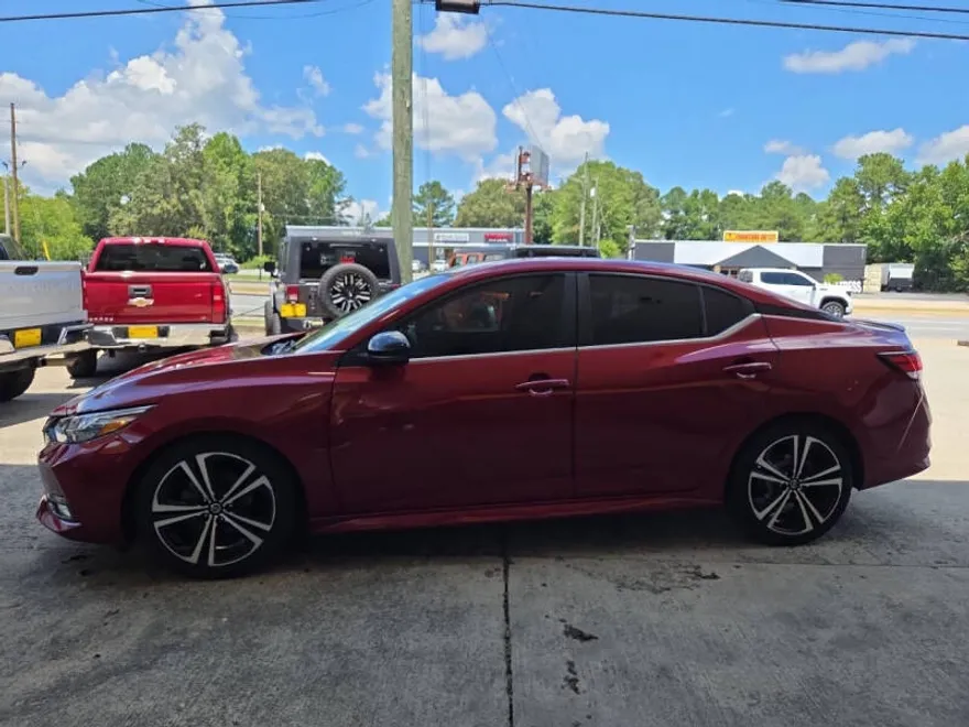 2020 Nissan Sentra SR photo 1