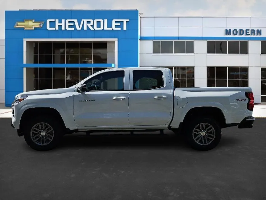 2026 Chevrolet Colorado LT photo 1