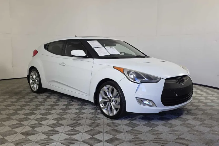 2013 Hyundai Veloster Base Turbo Ultimate photo 1