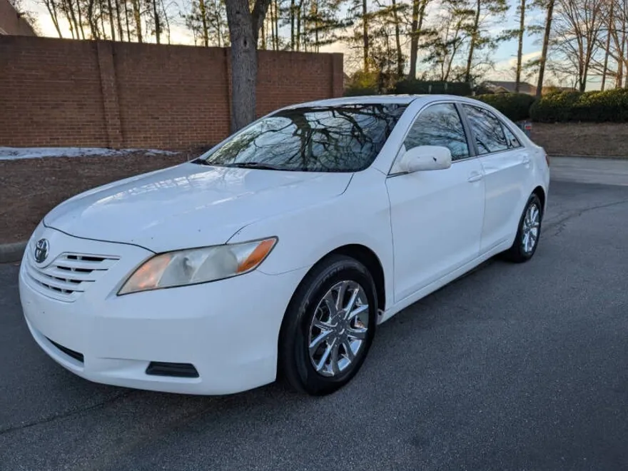 2007 Toyota Camry LE photo 1