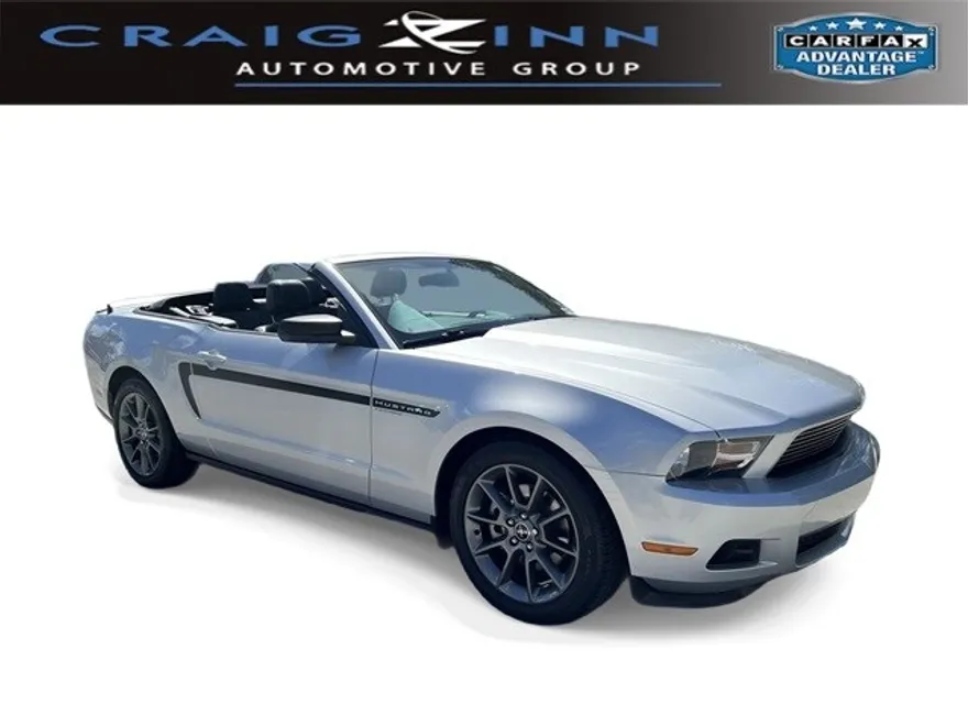 2012 Ford Mustang V6 Convertible photo 1