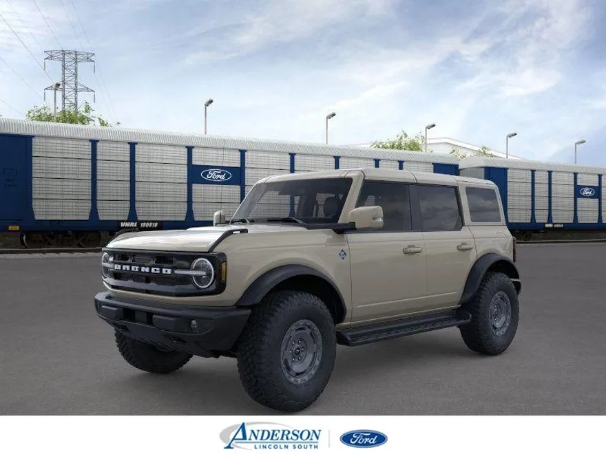 2025 Ford Bronco Outer Banks photo 1