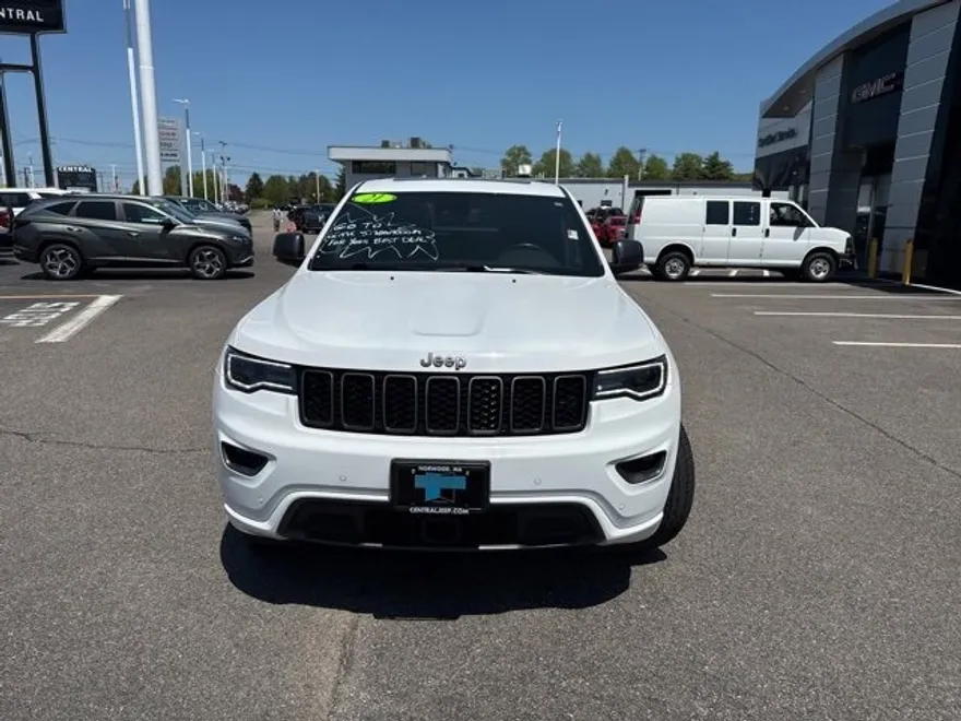 2021 Jeep Grand Cherokee Anniversary Edition photo 1