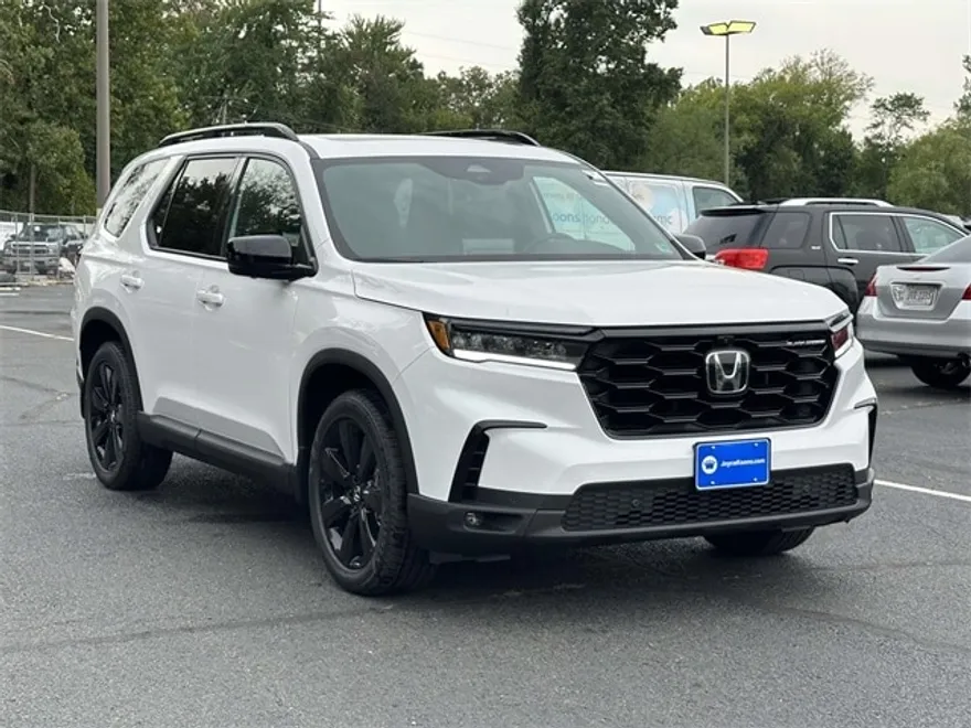 2025 Honda Pilot Black Edition photo 1