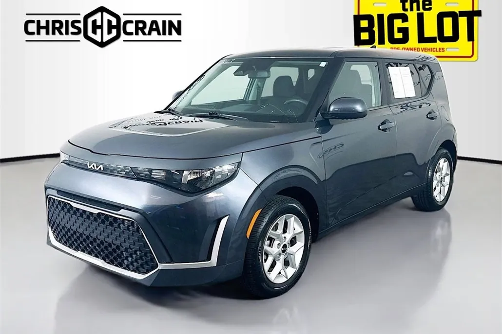 2023 Kia Soul LX photo 1