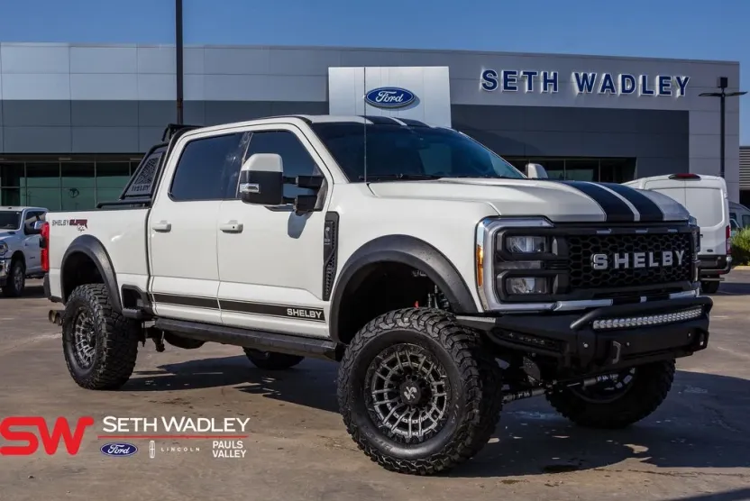 2023 Ford F-250 photo 1