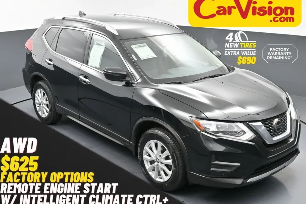 2020 Nissan Rogue SV photo 1