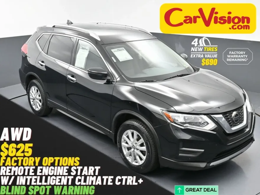 2020 Nissan Rogue SV photo 1