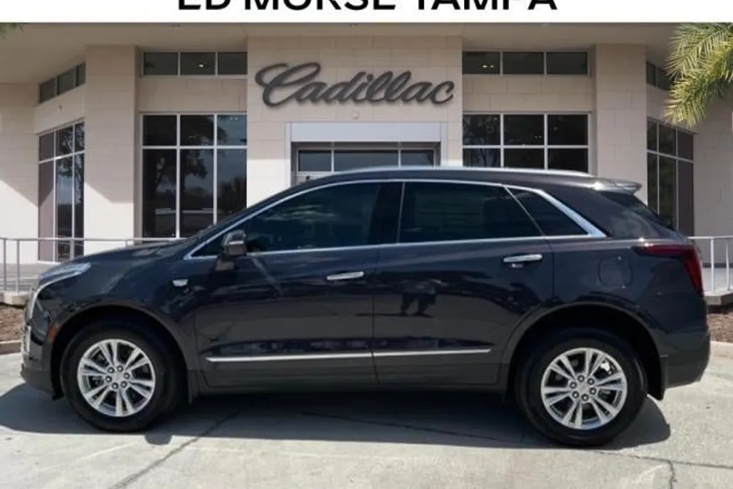 2025 Cadillac XT5 Luxury photo 1