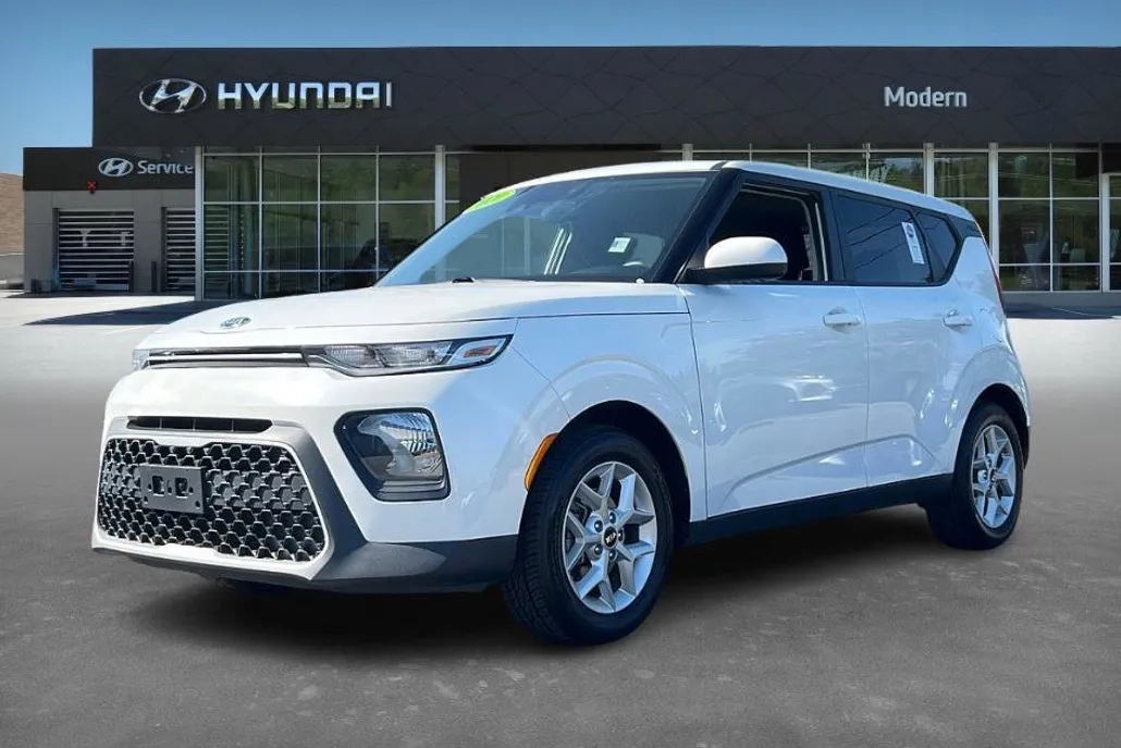 2020 Kia Soul S photo 1