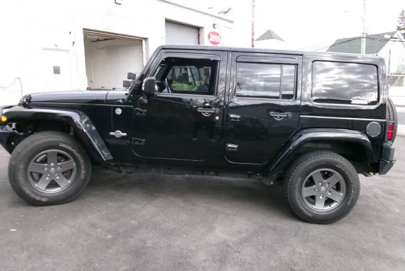 2015 Jeep Wrangler Unlimited Freedom photo 1