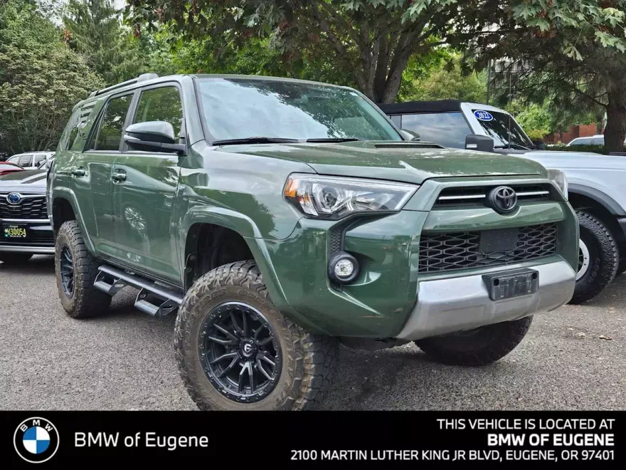 2022 Toyota 4Runner TRD Premium photo 1