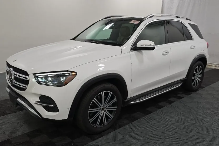 2024 Mercedes Benz GLE 4MATIC photo 1