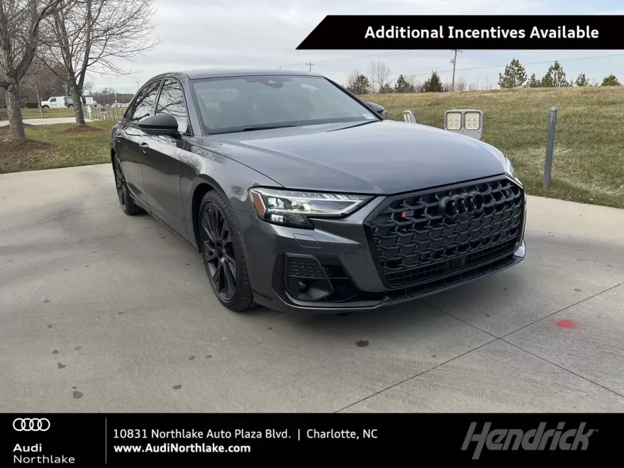 2025 Audi S8 4.0T photo 1