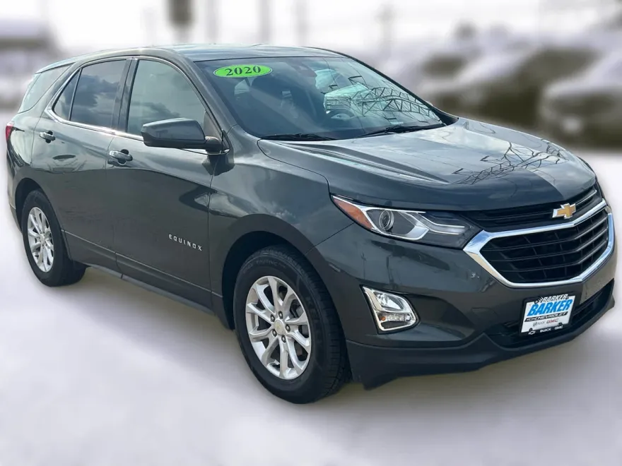 2020 Chevrolet Equinox LT photo 1