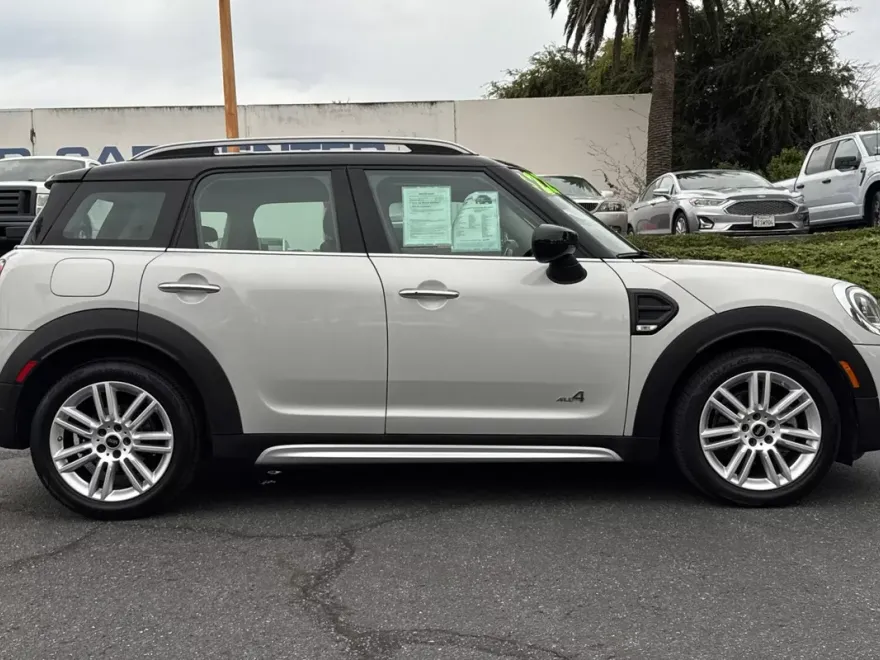 2022 Mini Countryman ALL4 photo 1