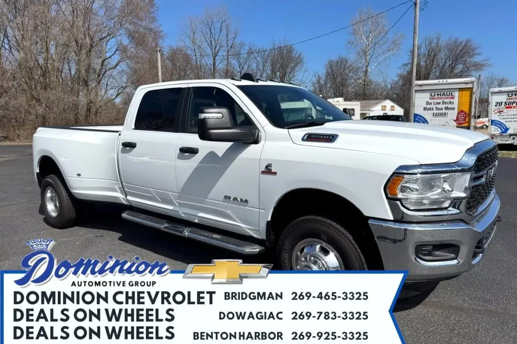 2023 Ram 3500 Lone Star photo 1