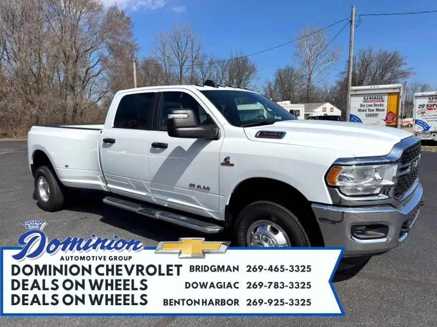 2023 Ram 3500 Lone Star photo 1