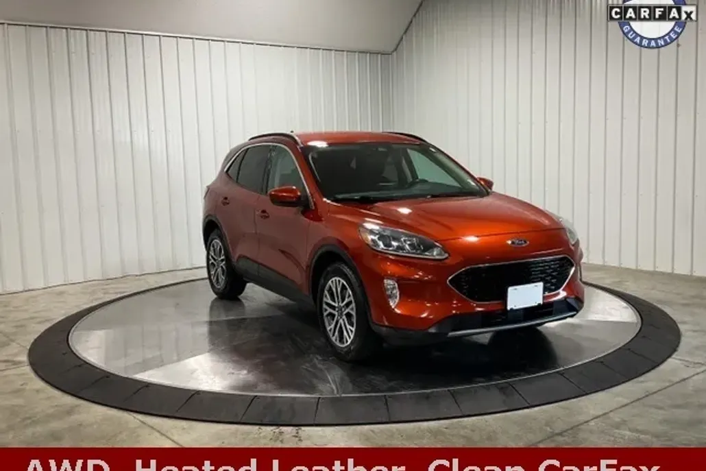 2020 Ford Escape SEL photo 1