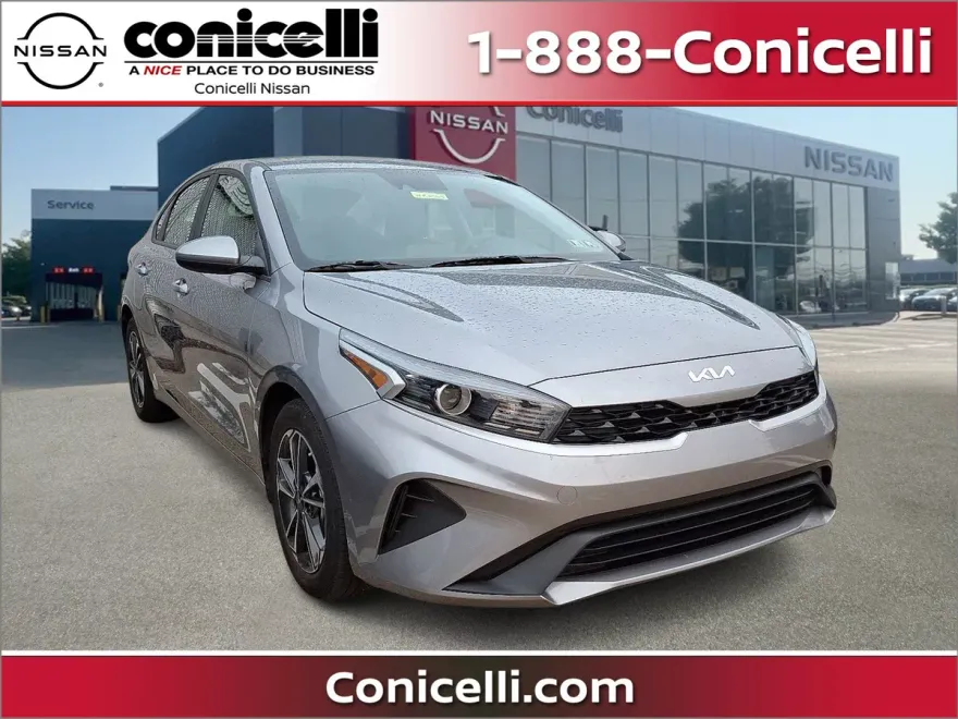 2024 Kia Forte LXS photo 1