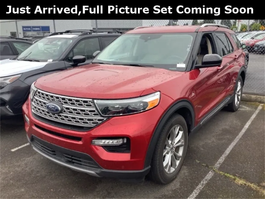 2024 Ford Explorer Limited photo 1
