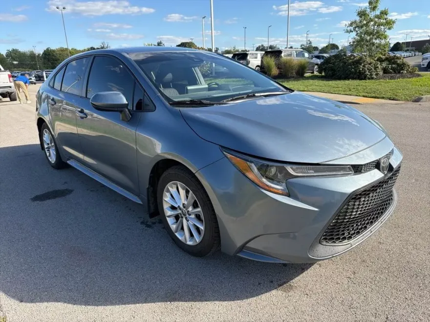 2021 Toyota Corolla LE Premium photo 1