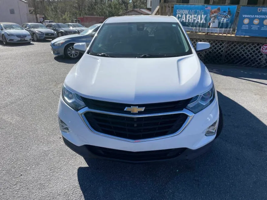 2019 Chevrolet Equinox LT photo 1