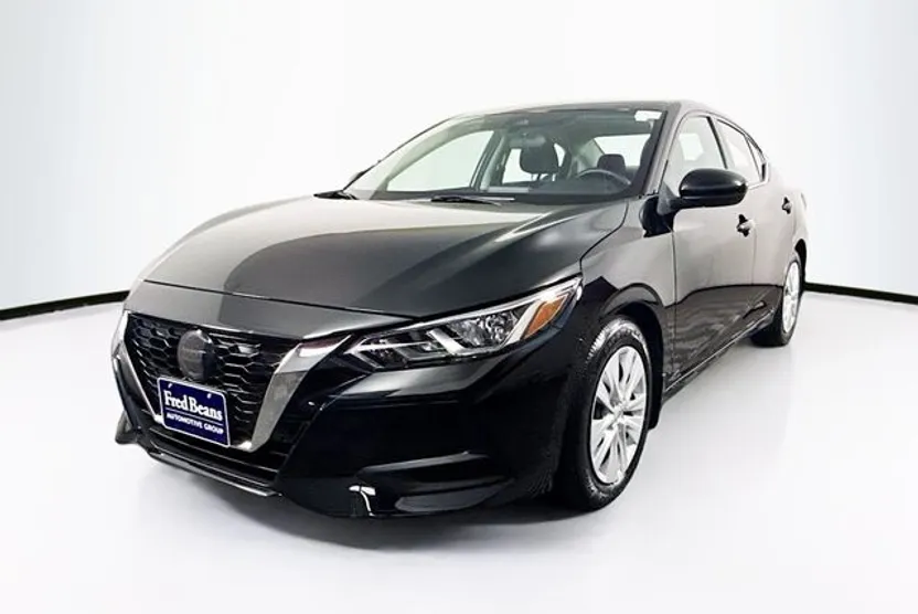 2022 Nissan Sentra S photo 1