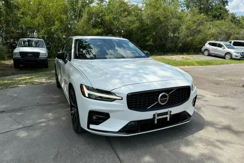 2024 Volvo S60 B5 Core photo 1