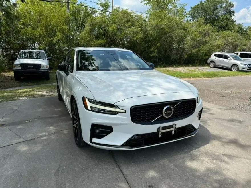 2024 Volvo S60 B5 Core photo 1