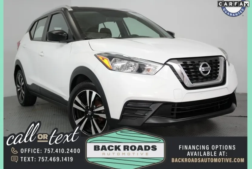 2019 Nissan Kicks SV photo 1