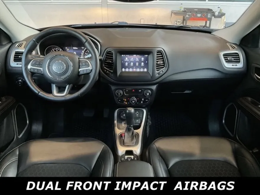 2018 Jeep Compass Latitude photo 1