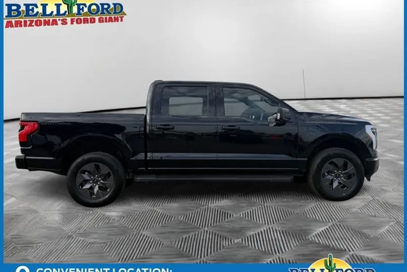 2025 Ford F-150 Lightning photo 1