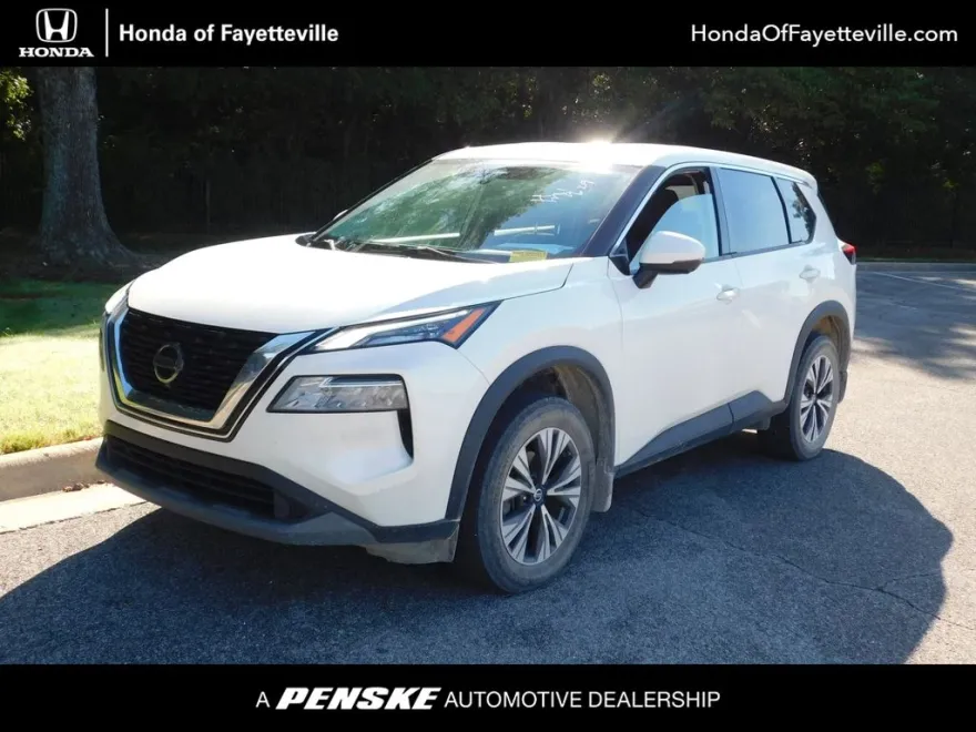 2021 Nissan Rogue SV photo 1