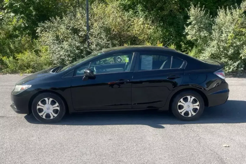 2015 Honda Civic Hybrid photo 1