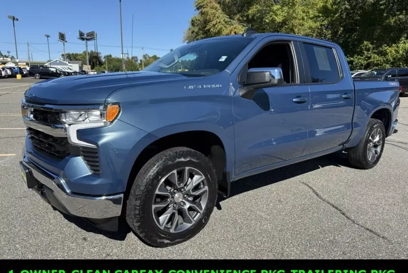 2024 Chevrolet Silverado 1500 LT photo 1