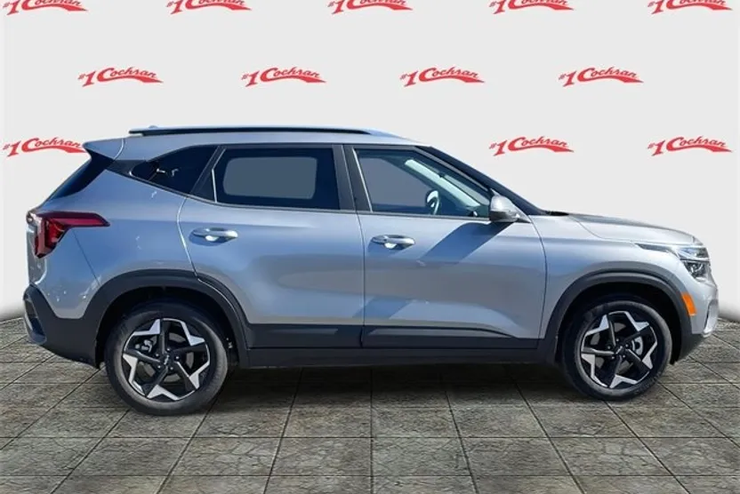 2025 Kia Seltos S photo 1