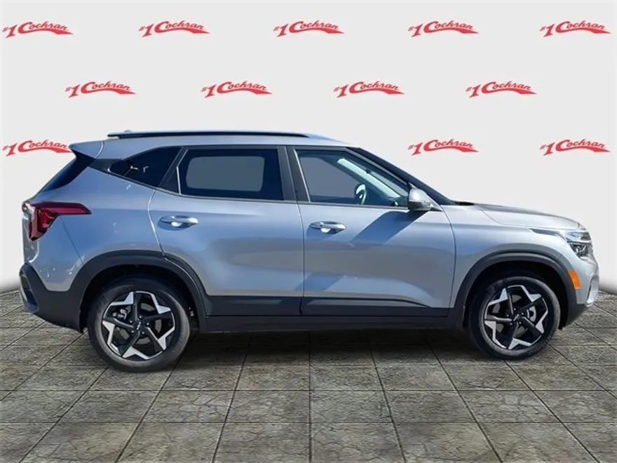 2025 Kia Seltos S photo 1